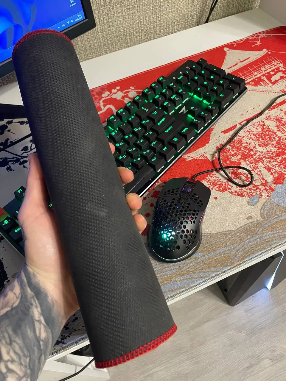 Продажа механической клавиатуры ZET BLADE и мыши - Компьютерные аксессуары (Электроника) в Барнаул