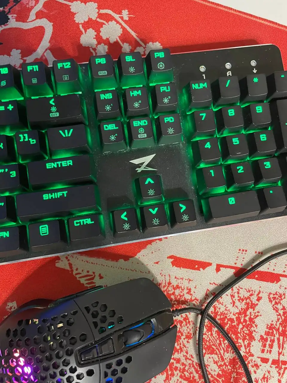 Продажа механической клавиатуры ZET BLADE и мыши - Компьютерные аксессуары (Электроника) в Барнаул