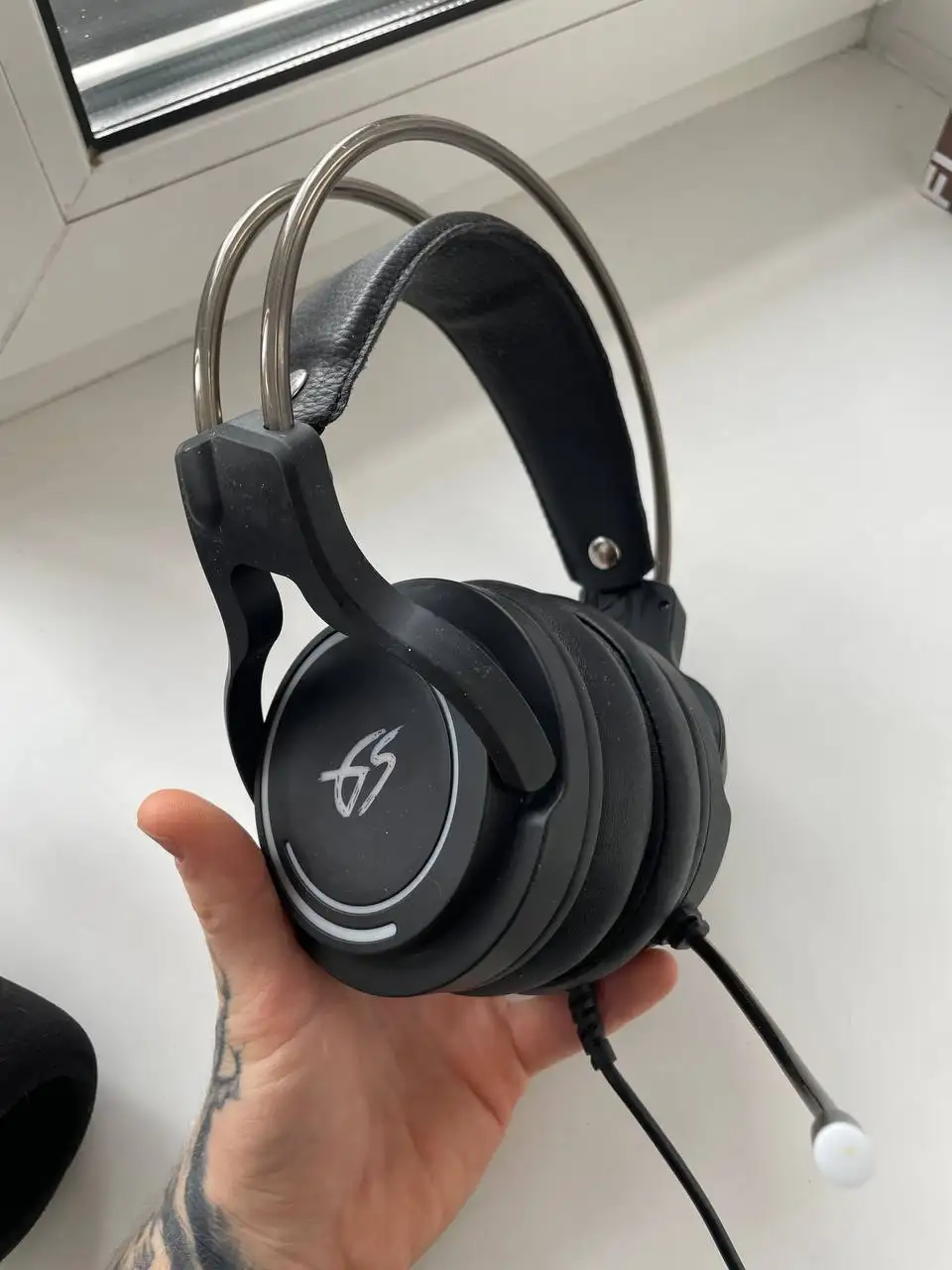 Игровые наушники с микрофоном и кожаным ободом - Наушники (Электроника) в Барнаул