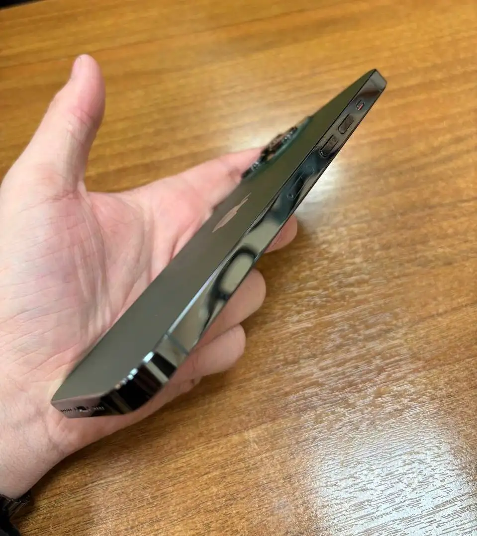 Айфон 13 Pro max в отличном состоянии - Смартфоны (Электроника) в Барнаул