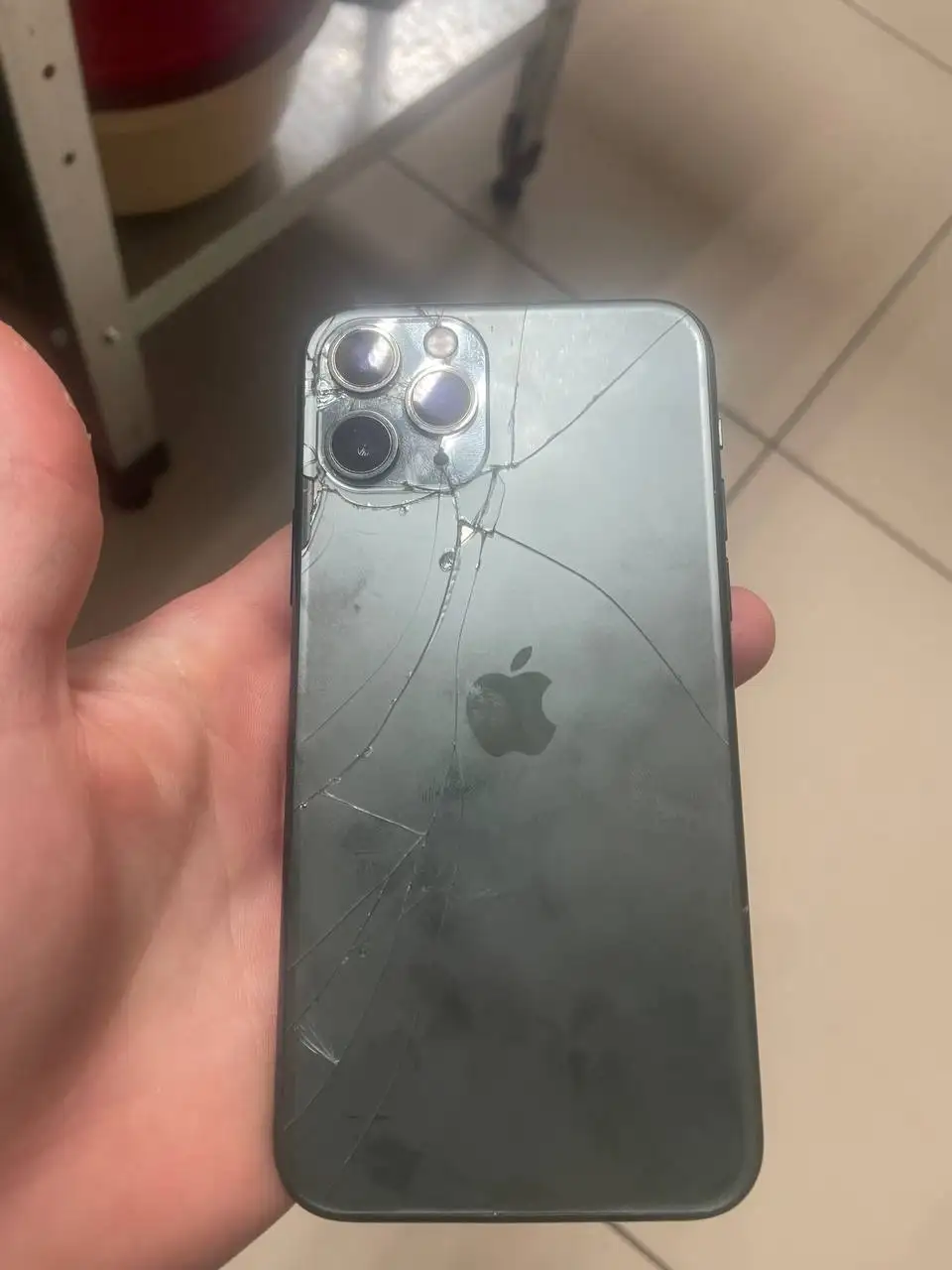 Смартфон с неработающей камерой и Face ID - Смартфоны и телефоны (Электроника) в Барнаул