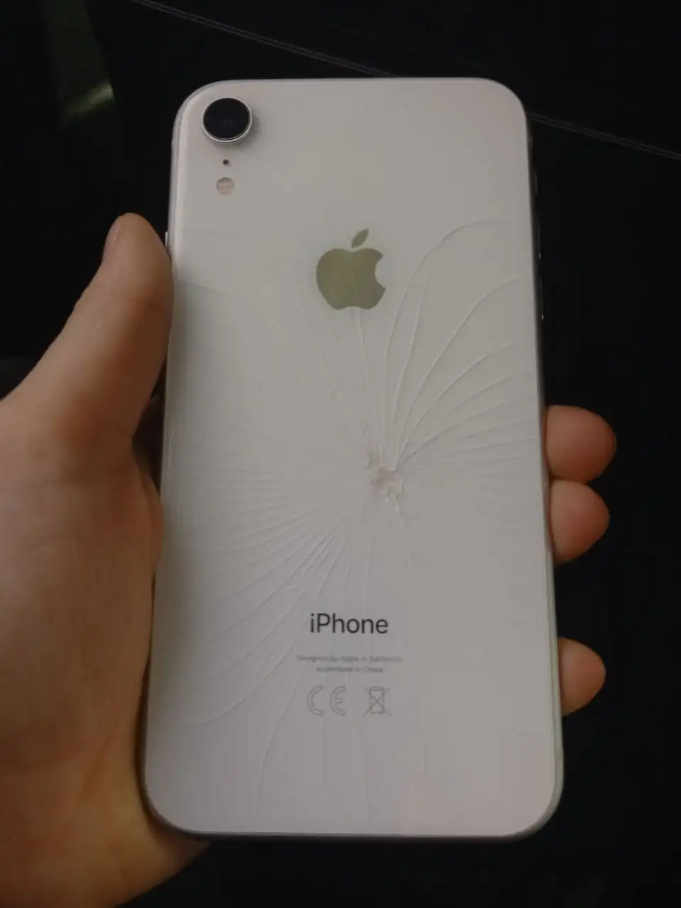 Продам iPhone XR с неработающим Face ID и фронтальной камерой - Смартфоны (Электроника) в Барнаул