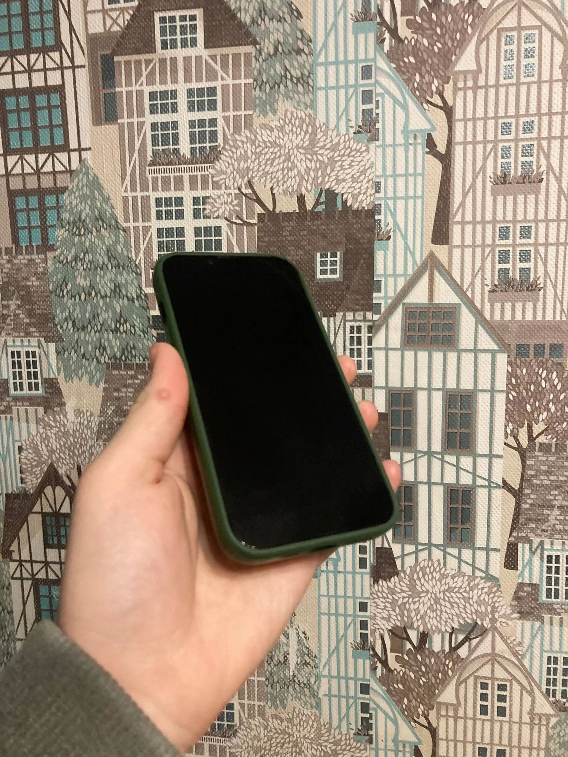 Продажа iPhone 13 с повреждениями - Смартфоны и телефоны (Электроника) в Барнаул