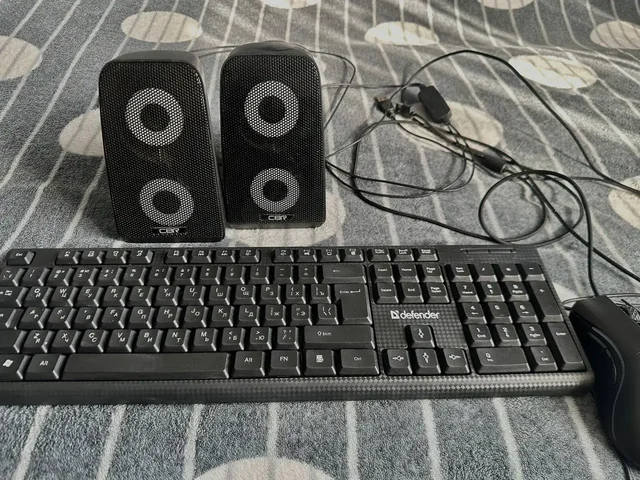 Продажа компьютерной периферии: клавиатуры, мышь, колонки - Роботы-пылесосы в Барнаул