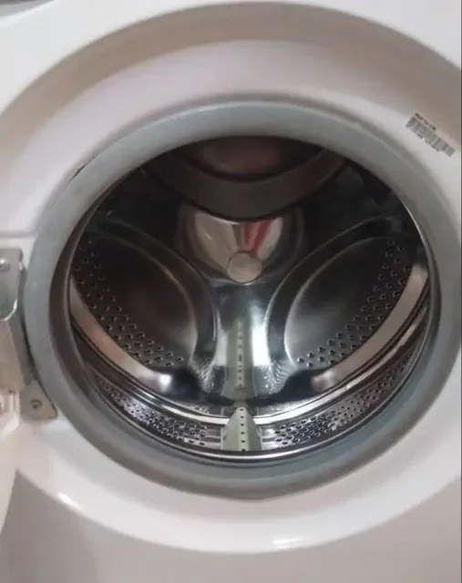 Продам стиральную машину Indesit - Светильники и освещение в Барнаул