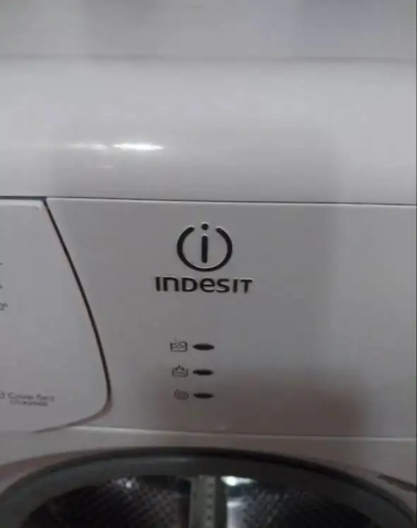 Продам стиральную машину Indesit - Бытовая техника (Барахолка) в Барнаул