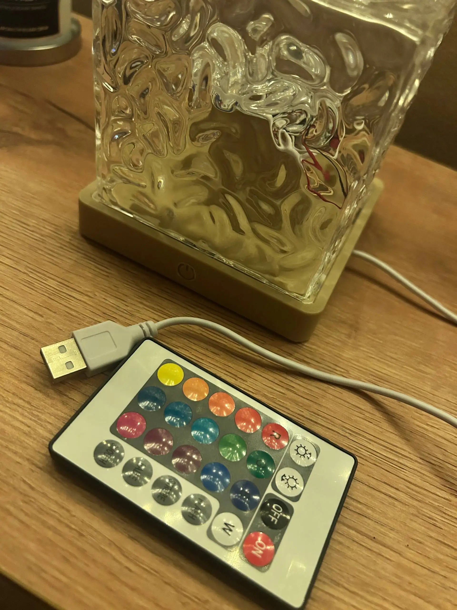 Ночник-светильник с пультом управления - Светильники и освещение (Барахолка) в Барнаул