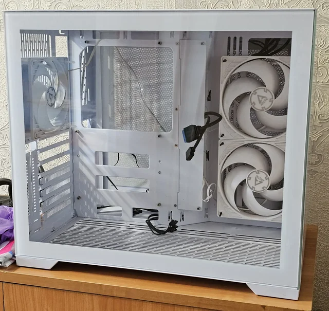 Корпус-аквариум Ardor Gaming C305V2 white с вентиляторами Arctic - частное объявление в Барнаул