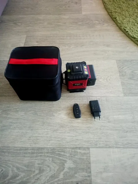 Продам лазерный нивелир - Игры и игровые подписки в Барнаул