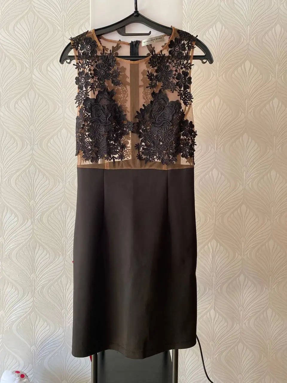 Продажа платьев в отличном состоянии - Платья (Одежда) в Барнаул