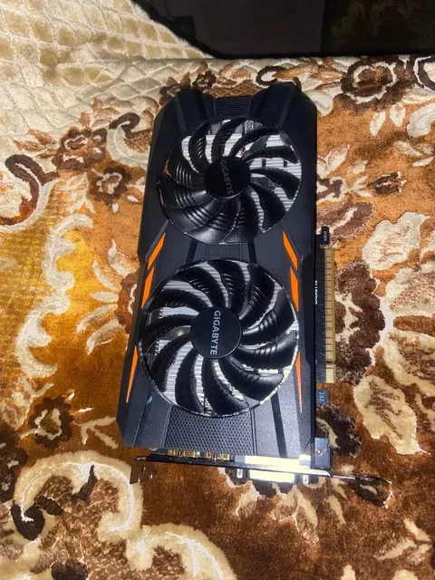 Продажа игрового ПК с монитором и периферией - Часы и фитнес-браслеты в Барнаул