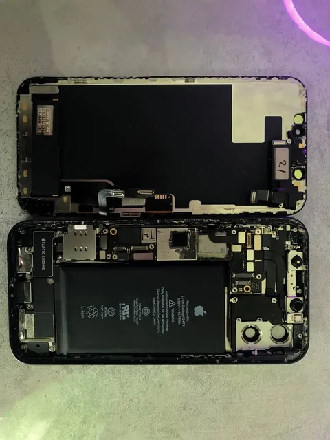 Продам iPhone 12 128gb - Игровые приставки в Барнаул