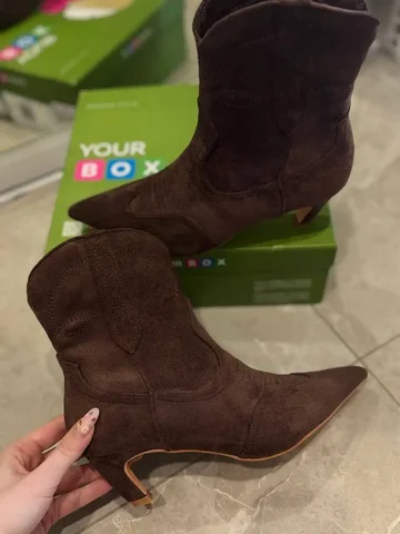 Новые Деми 39 размер (24.5см) Барнаул - Куртки в Барнаул