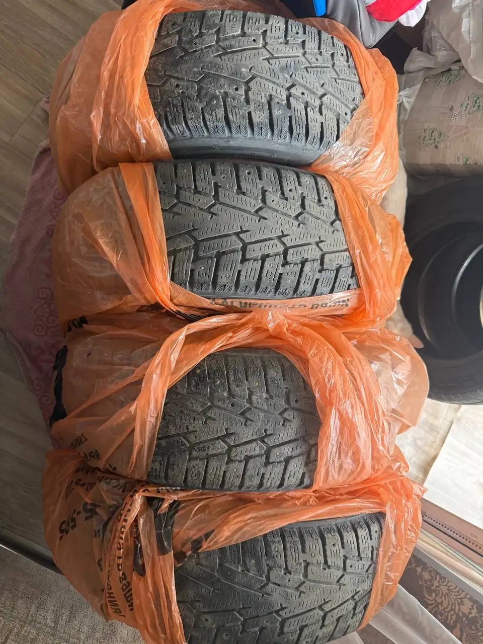 Продажа шин Mazzini и Dunlop - Шины и диски (Запчасти) в Барнаул