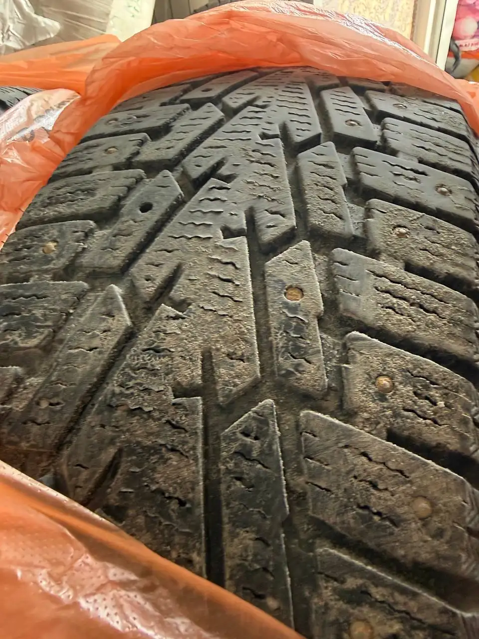 Продажа шин Mazzini и Dunlop - Шины и диски (Запчасти) в Барнаул