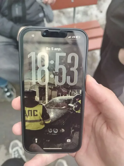 iPhone 13 с замененным шлейфом Face ID - Электросамокаты в Барнаул