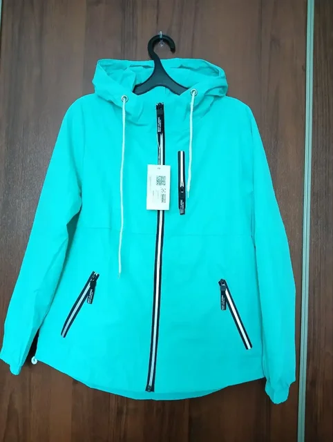 Ветровка бирюзовая новая - Куртки в Барнаул