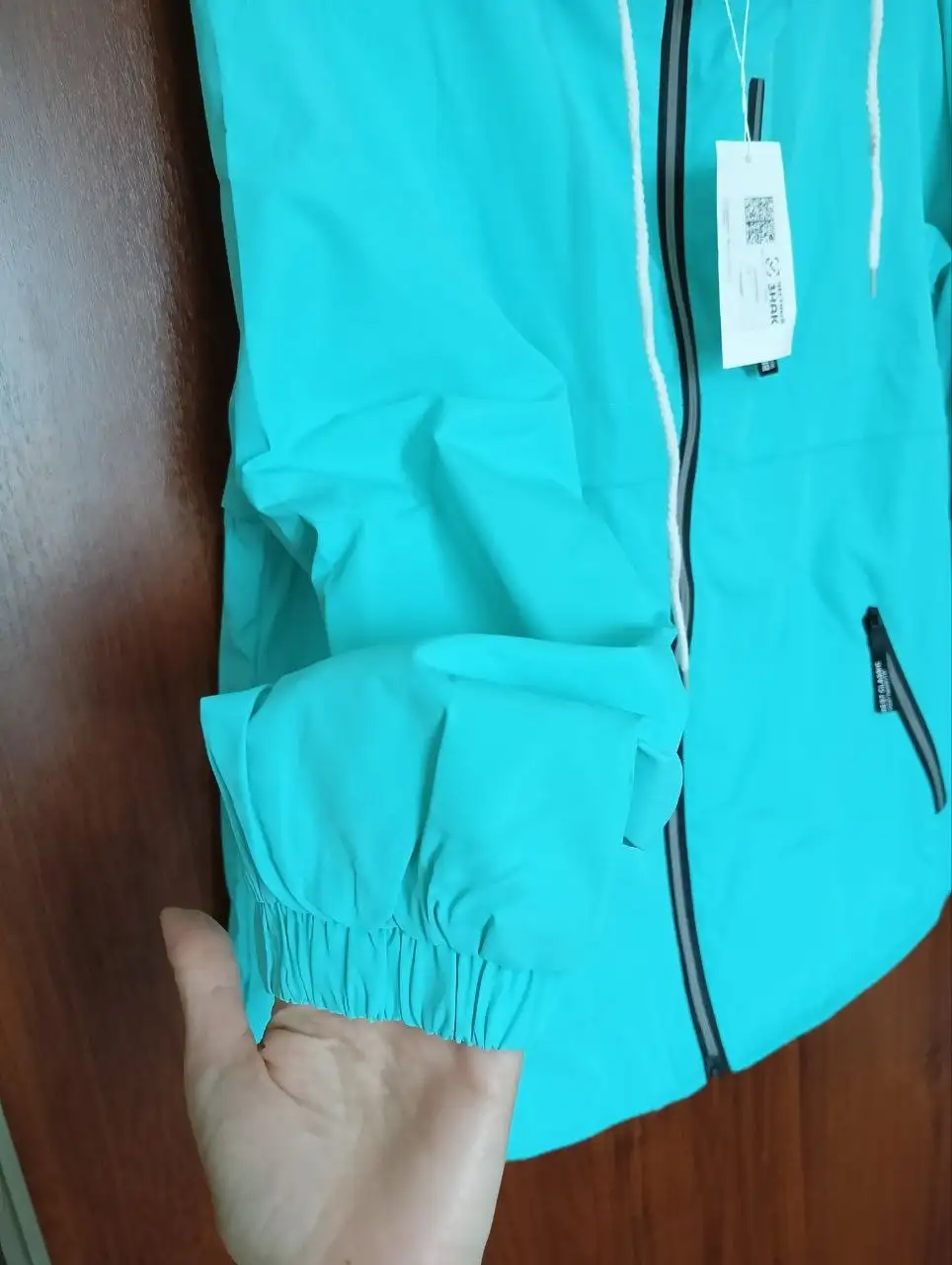 Ветровка бирюзовая новая - Верхняя одежда (Одежда) в Барнаул