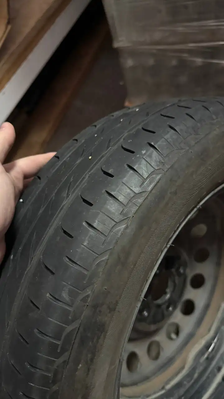 Летняя резина Bridgestone Nextry Ecopia 175/65/15 с дисками - Шины и диски (Запчасти) в Барнаул