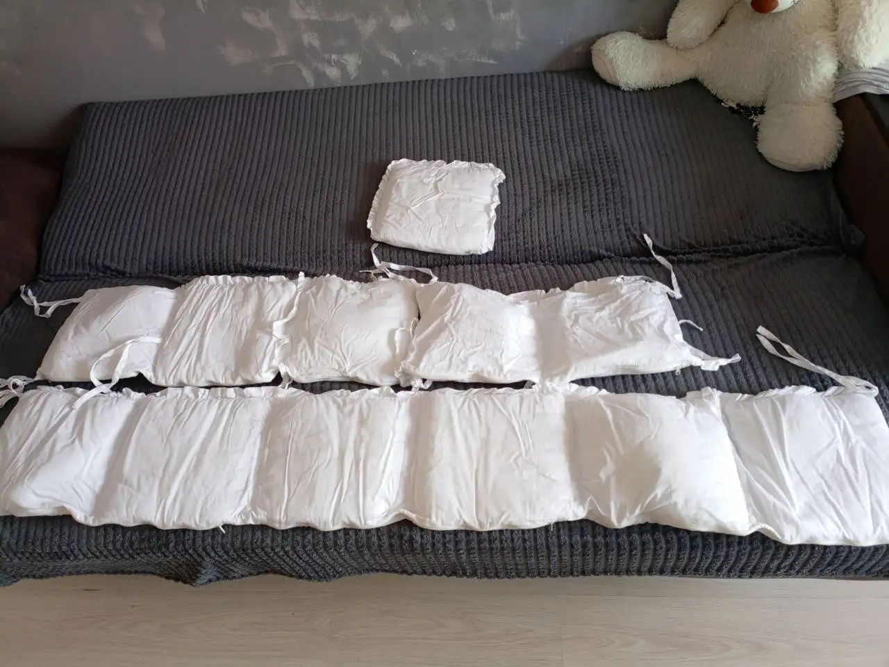 Продажа бортиков в кроватку Perina на завязках - Детская мебель и аксессуары (Товары для детей) в Барнаул