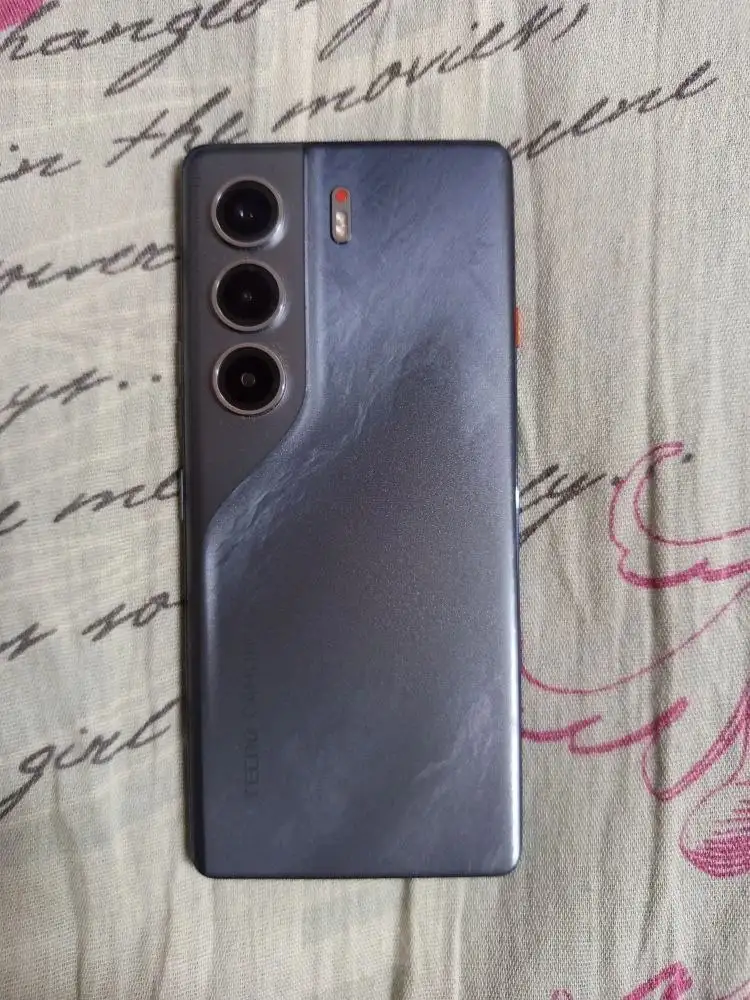 Tecno Camon 40 Pro 5G 12/256GB - Смартфоны (Электроника) в Барнаул