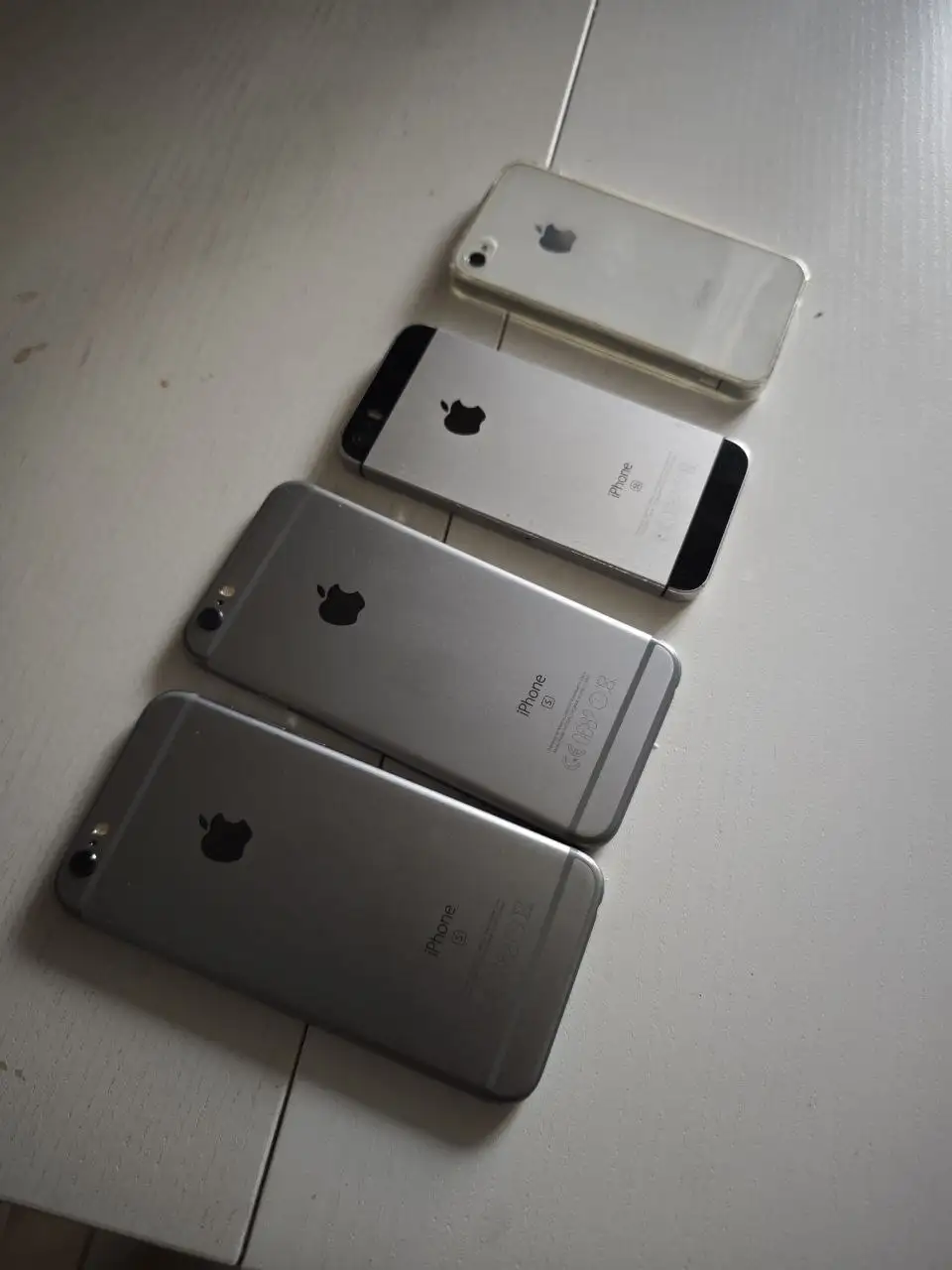 Продажа б/у айфонов разных моделей - Телефоны и смартфоны (Электроника) в Барнаул