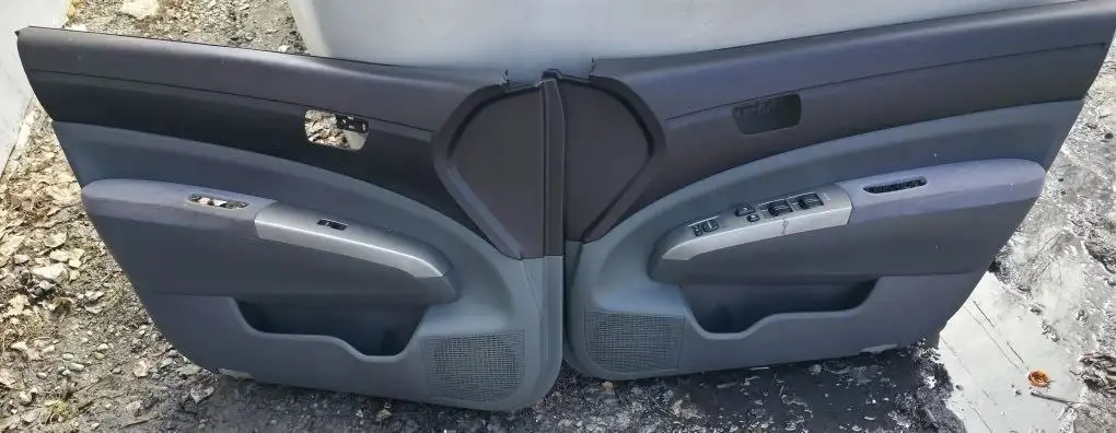 Продажа дверных карт на Toyota Prius 20 - Автозапчасти для Toyota (Запчасти) в Барнаул