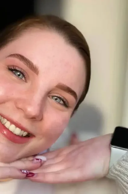 Услуги ламинирования, коррекции и окрашивания бровей в студии красоты - Услуги для бровей в Барнаул