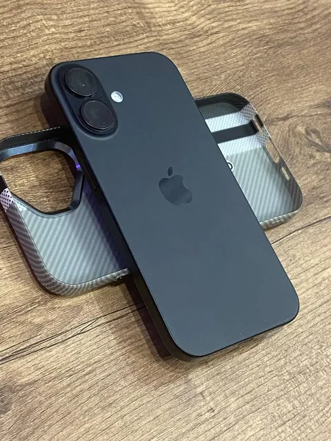 iPhone 16 в хорошем состоянии - Компьютеры в Барнаул