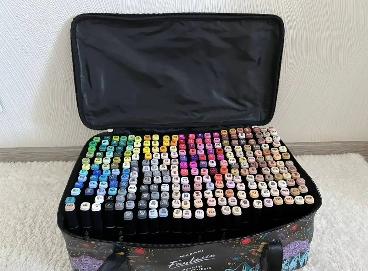 Маркеры для скетчинга 262 цвета с ремешком - Творчество (Хобби и отдых) в Барнаул