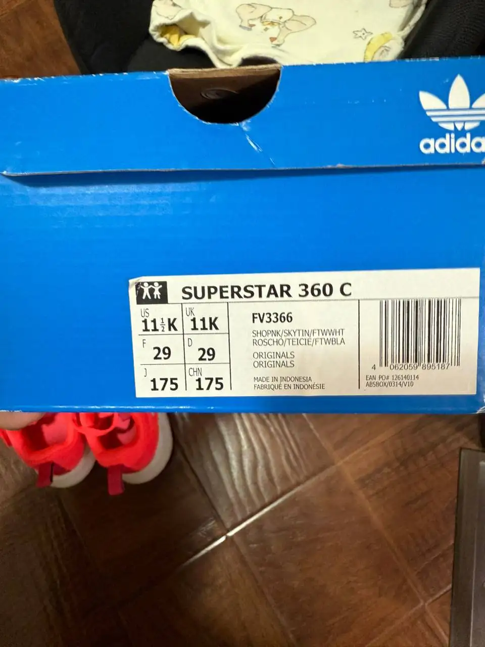 Оригинальные кроссовки Adidas для девочки размер 30 - Детская обувь (Одежда) в Барнаул