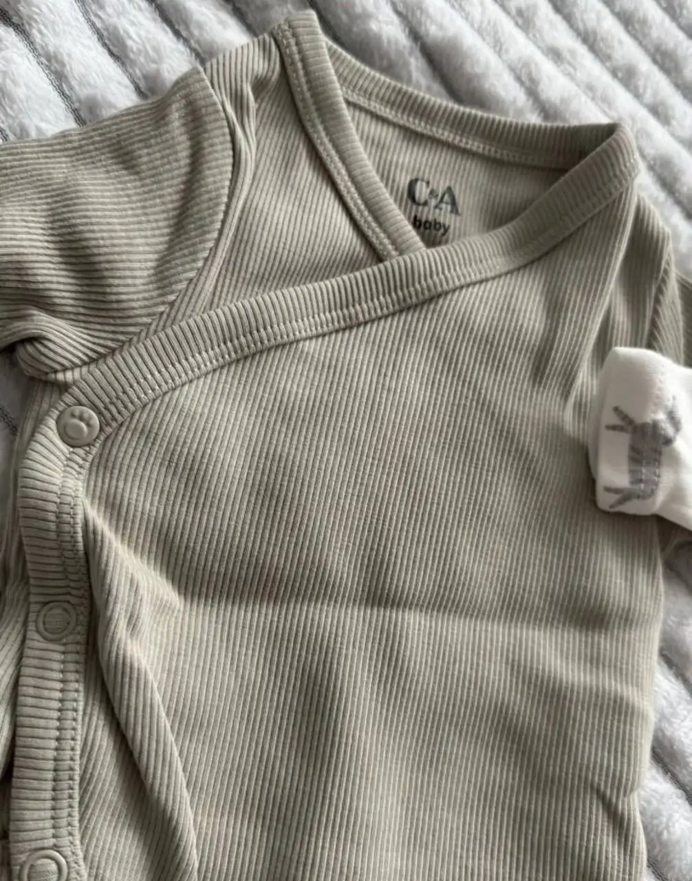 Боди для малыша размер 50-56 - Одежда для новорожденных (Товары для детей) в Барнаул