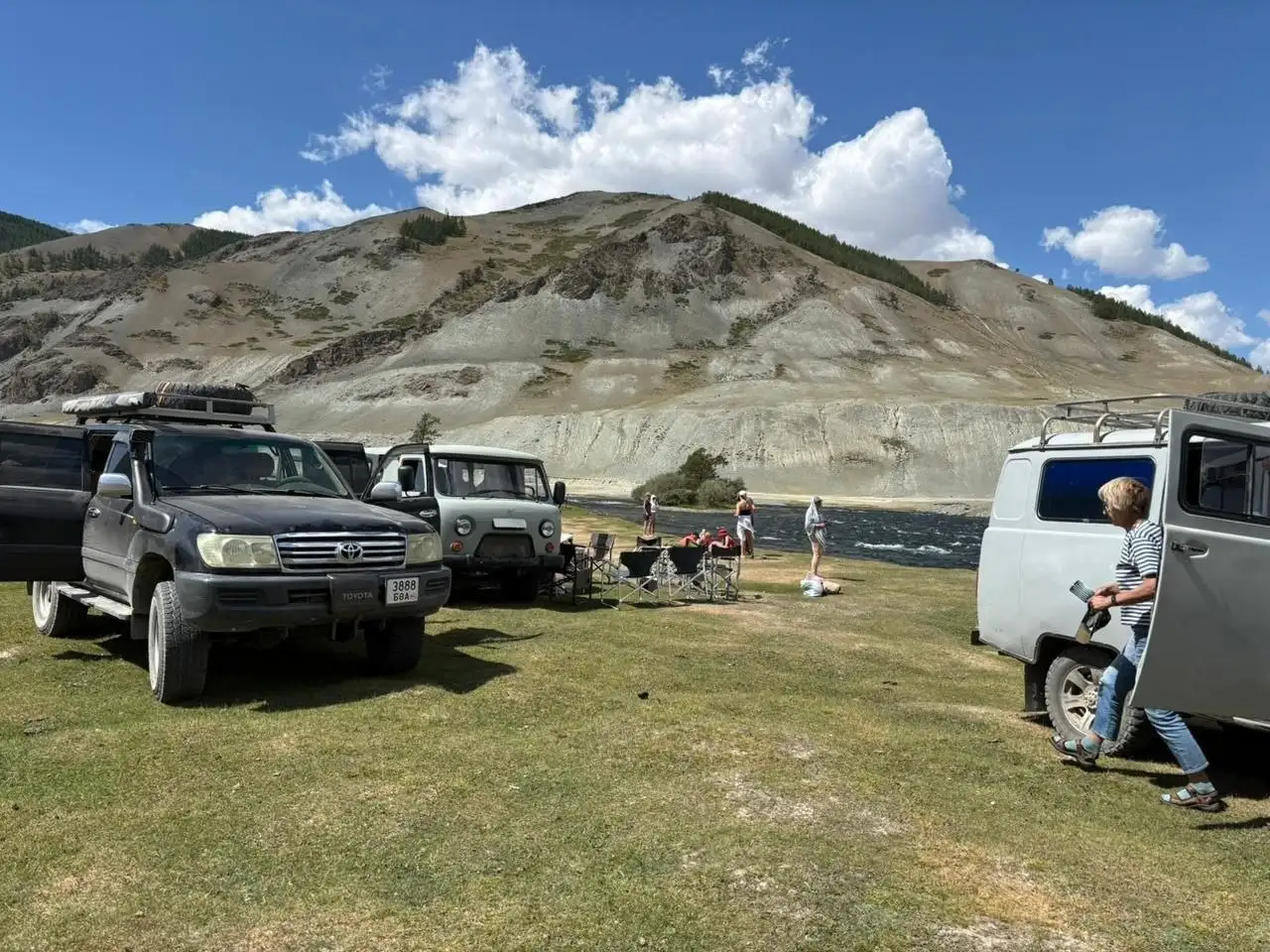 Комфортабельный трансфер на Toyota Noah (6 мест) - Трансфер (Услуги) в Барнаул