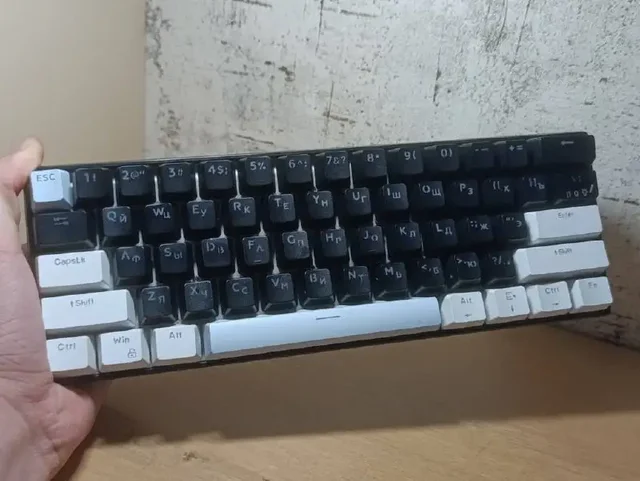 Механическая клавиатура кастом 60% - Клавиатуры в Барнаул
