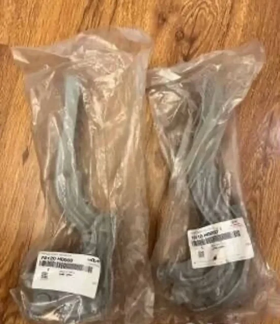 Петли капота Subaru Forester и Kia Rio новые - Кузовные детали в Барнаул