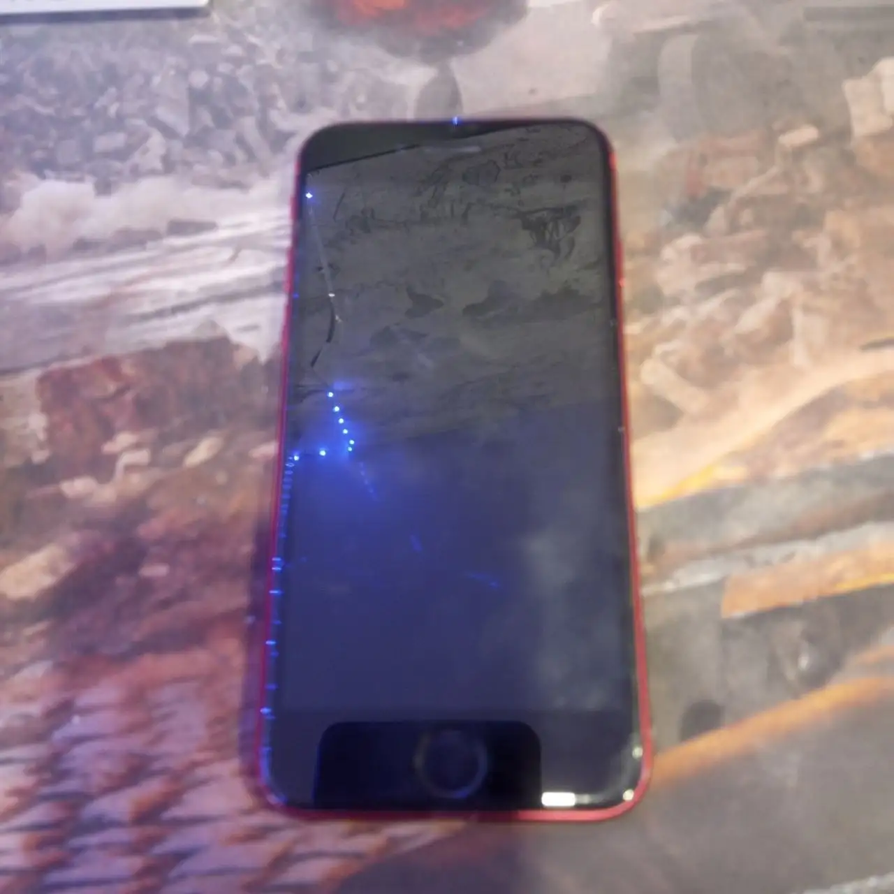 iPhone SE 2020 - Мобильные телефоны (Электроника) в Барнаул