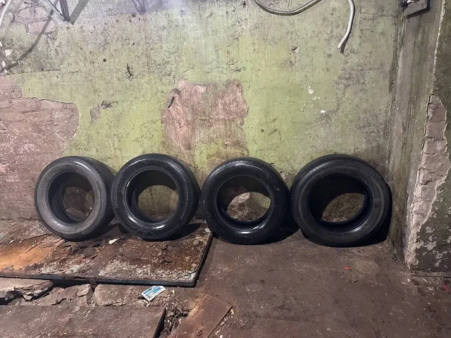 Шины Maxxis и Bridgestone 225/65 R17 - null в Барнаул
