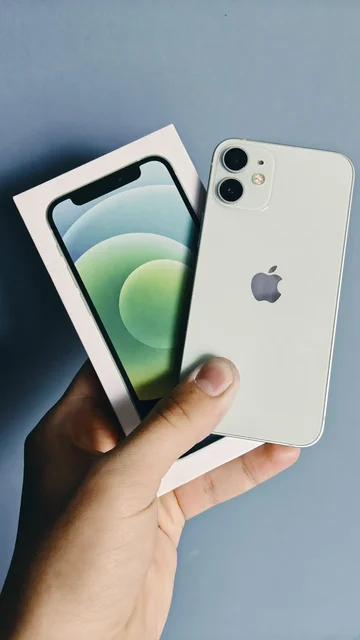 Продам iPhone 12 mini 64 ГБ - Компьютеры и комплектующие в Барнаул
