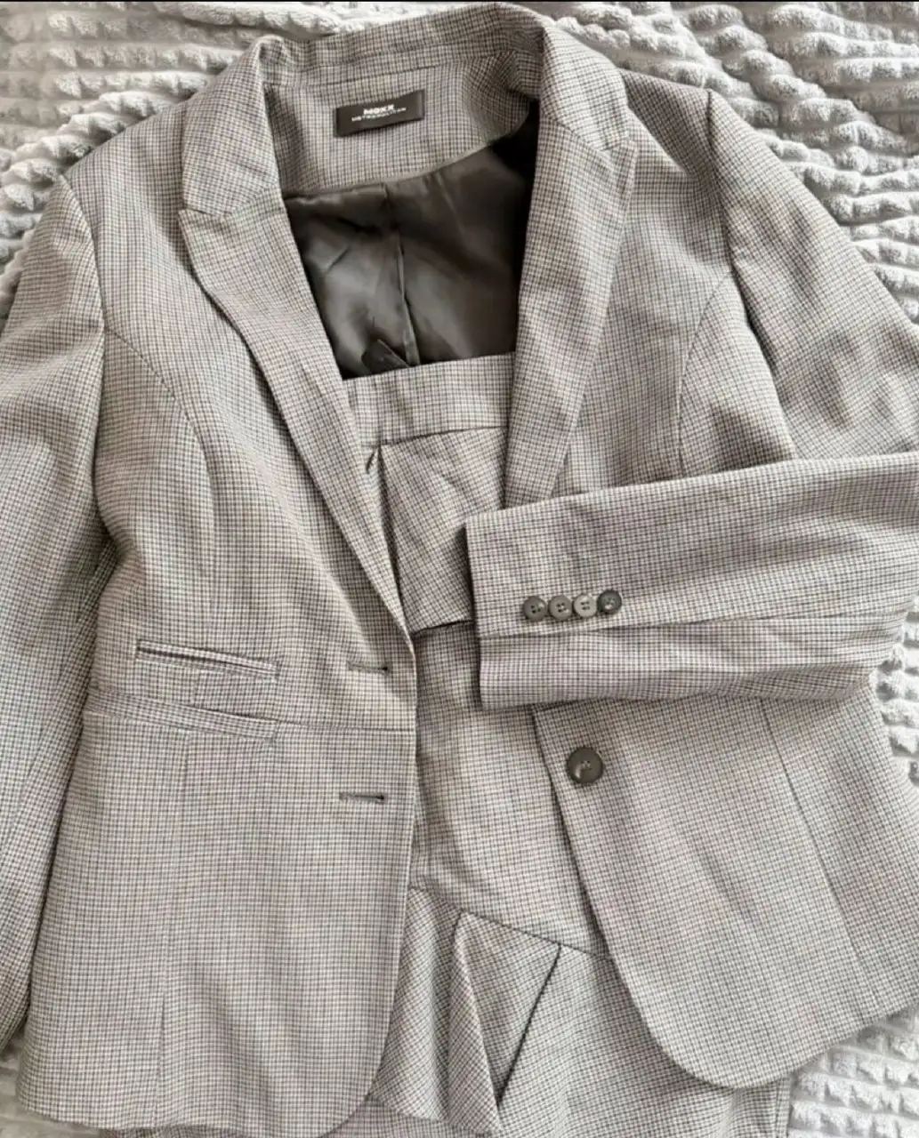 Продам классический женский костюм Mexx новый, размер 48 - Женская одежда (Одежда) в Барнаул