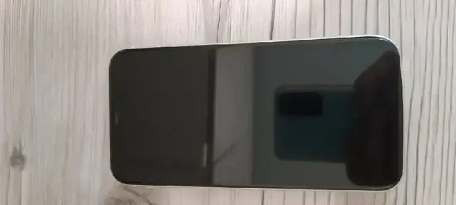 iPhone 11 64GB в отличном состоянии - null в Барнаул