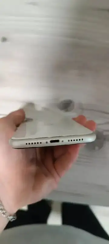 iPhone 11 64GB в отличном состоянии - Смартфоны (Электроника) в Барнаул