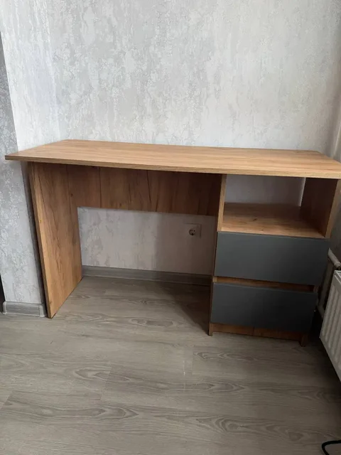 Стол с выдвижными ящиками - Ягоды в Барнаул