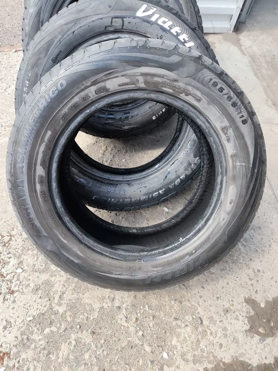 Продажа резины 195/65 R15 - Шины (Авто) в Барнаул