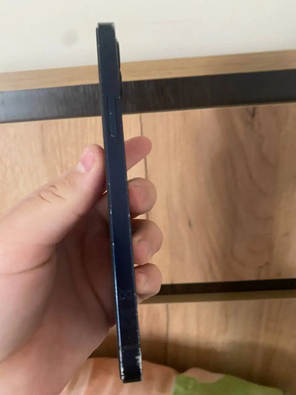 Обменяю iPhone 12 на Samsung S21 - Электроника в Барнаул