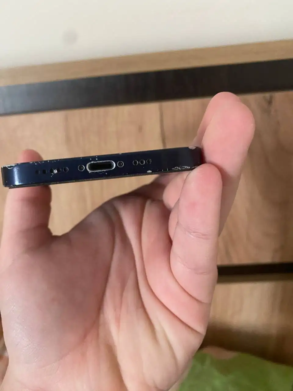 Обменяю iPhone 12 на Samsung S21 - Электроника в Барнаул