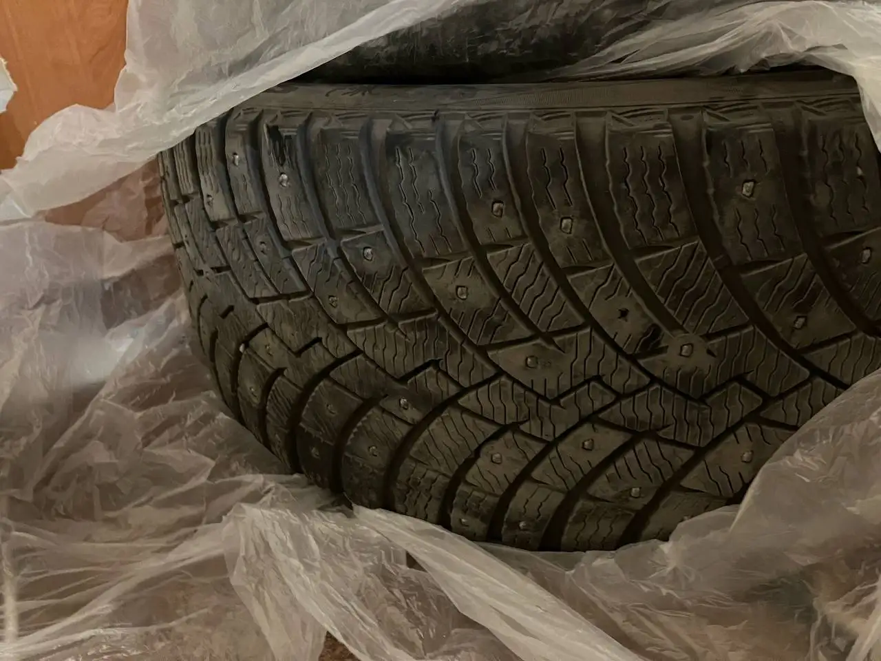 Продаю шины Pirelli 245/45/20 2024 года - Шины (Авто) в Барнаул