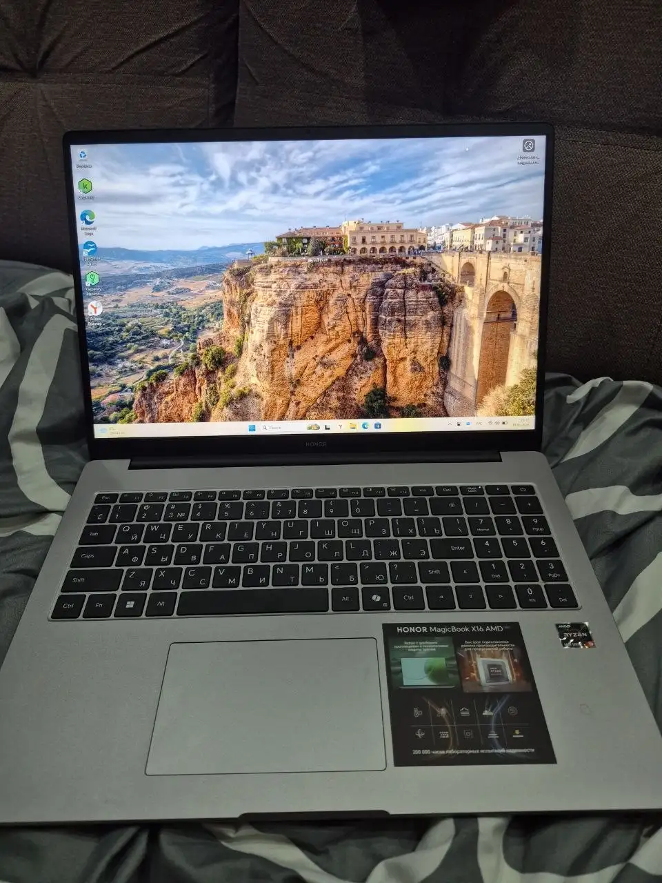 Продам Honor Magicbook X16 AMD, как новый - Ноутбуки (Электроника) в Барнаул