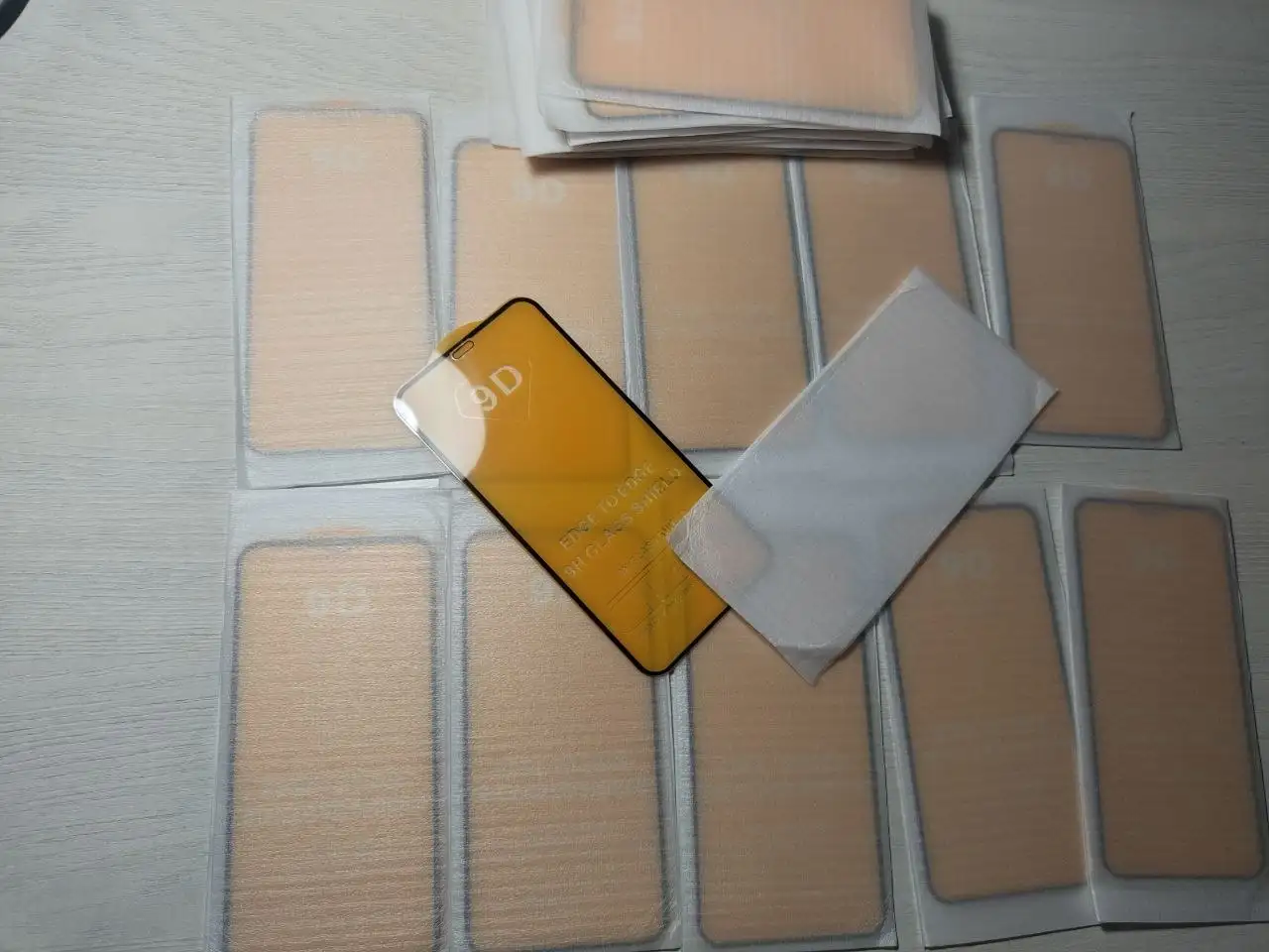 Стекло 9D для iPhone XR/11 - Аксессуары для телефонов (Электроника) в Барнаул