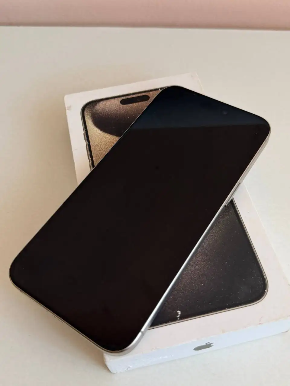 iPhone 15 Pro Max 256GB с дефектом экрана - Телефоны (Электроника) в Барнаул