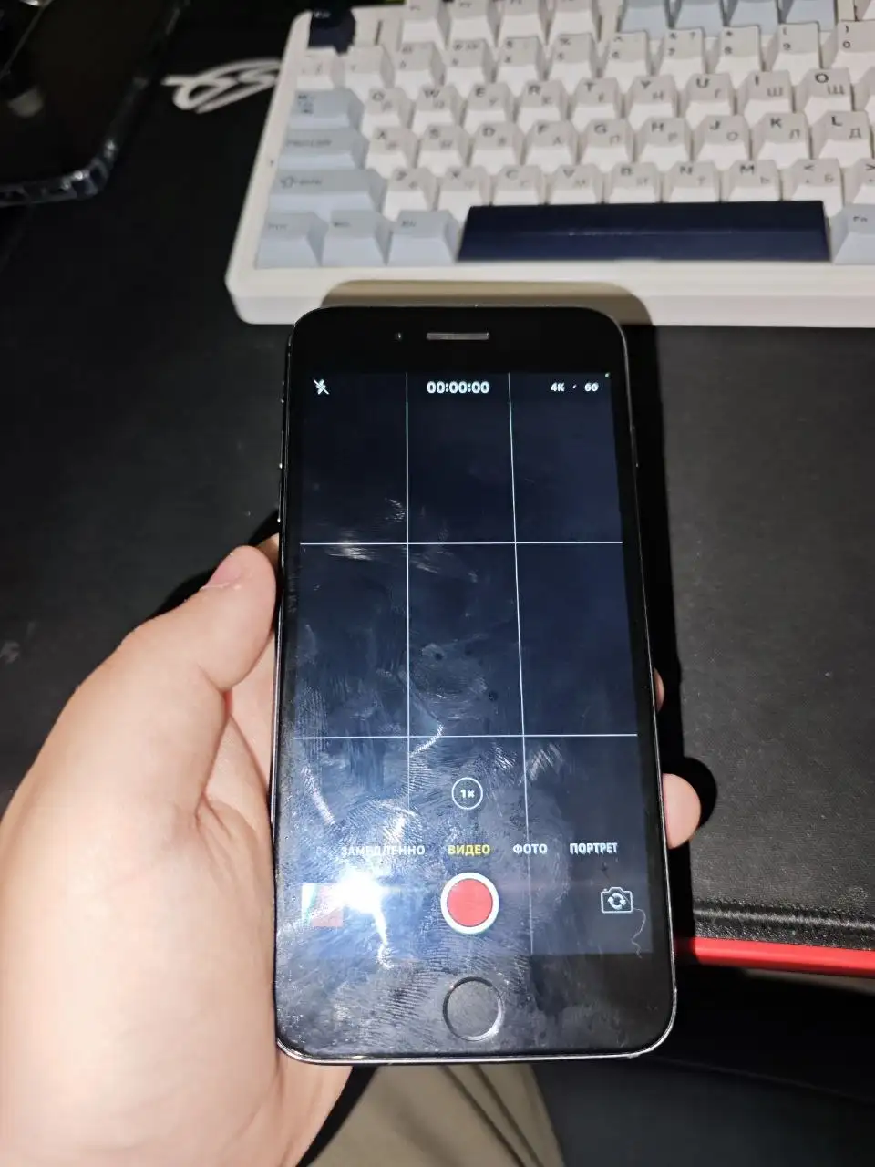 iPhone 8 Plus с заменой задней крышки и аккумулятора - Смартфоны (Электроника) в Барнаул